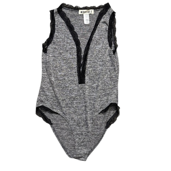 👚 Montrez Lace Trim Gray Bodysuit Size L NWOT 🖤✨ - Picture 1 of 3